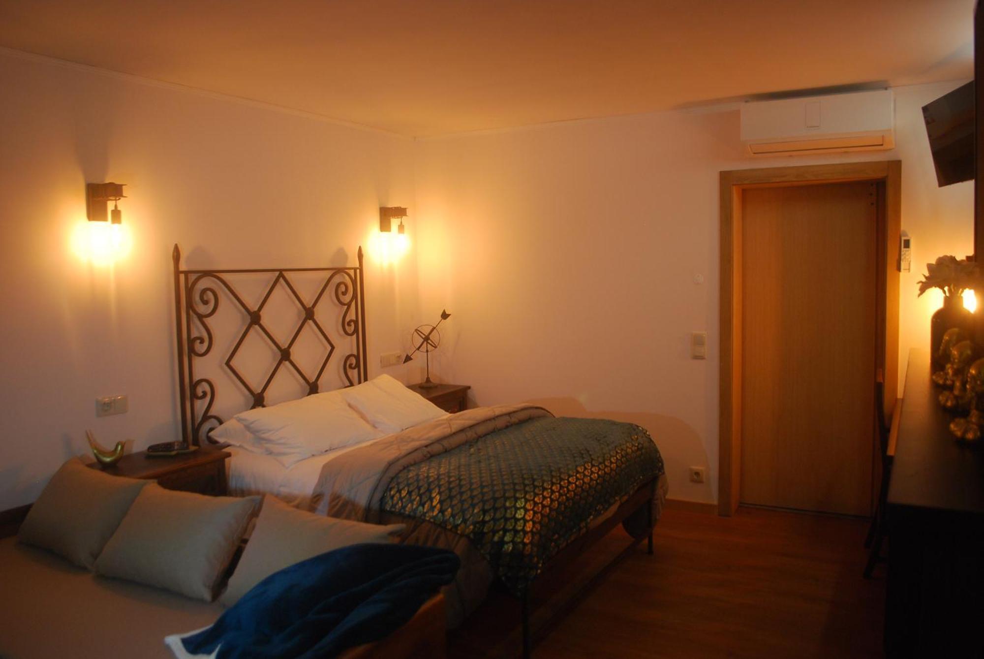 Quinta Padre Lobo Pension Santa Maria da Feira Buitenkant foto