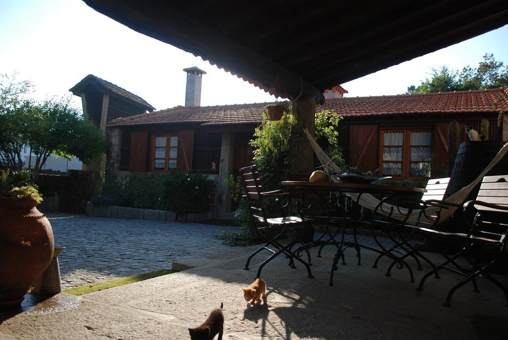 Quinta Padre Lobo Pension Santa Maria da Feira Buitenkant foto